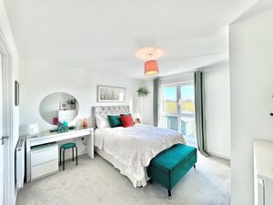 Photo 9- click for photo gallery